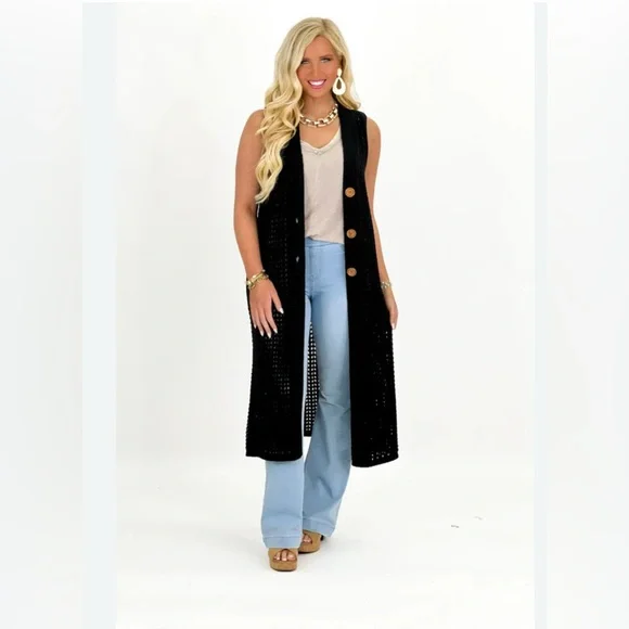 Chunky Brown Knit Vest with Textured Pattern - Picture 1 of 7